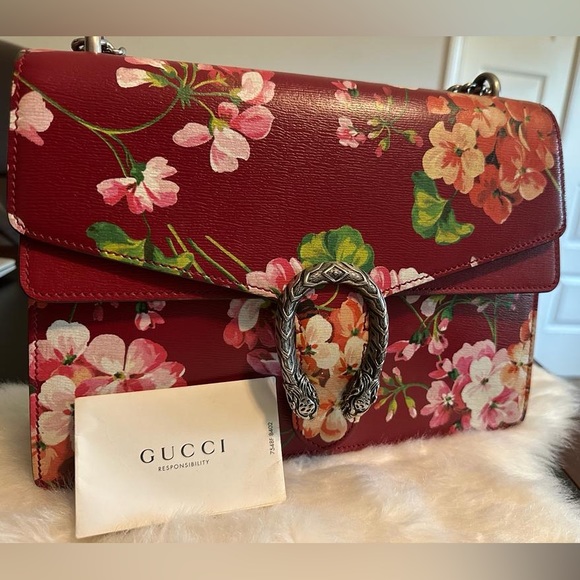 Gucci Medium Blooms Dionysus Shoulder Bag - Picture 2 of 15